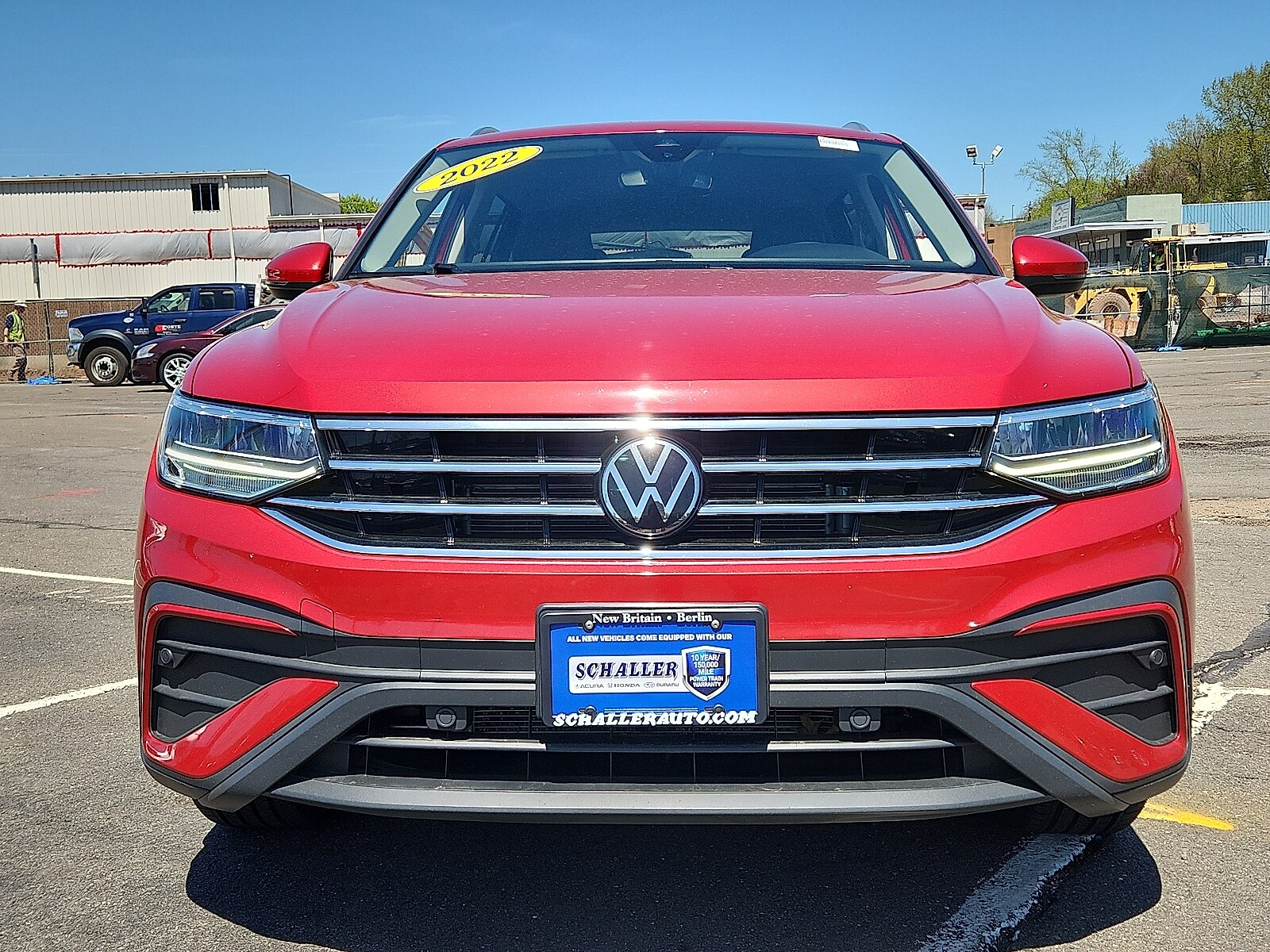 2022 Volkswagen Tiguan SE photo 2