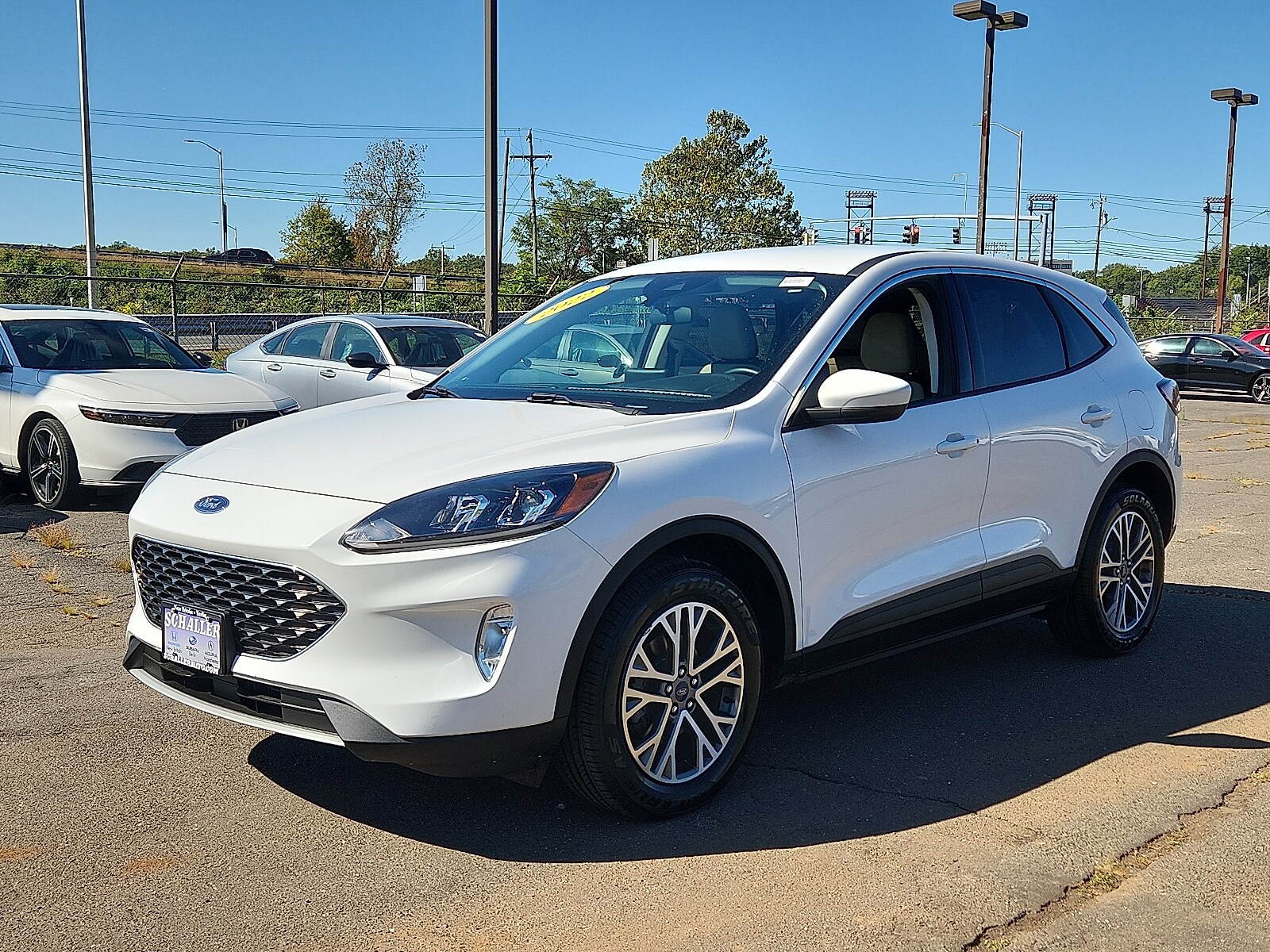 2022 Ford Escape SEL photo 3