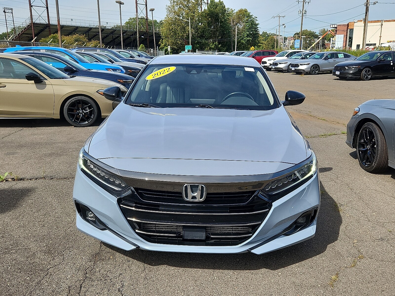 2022 Honda Accord Sport SE 1.5T photo 2