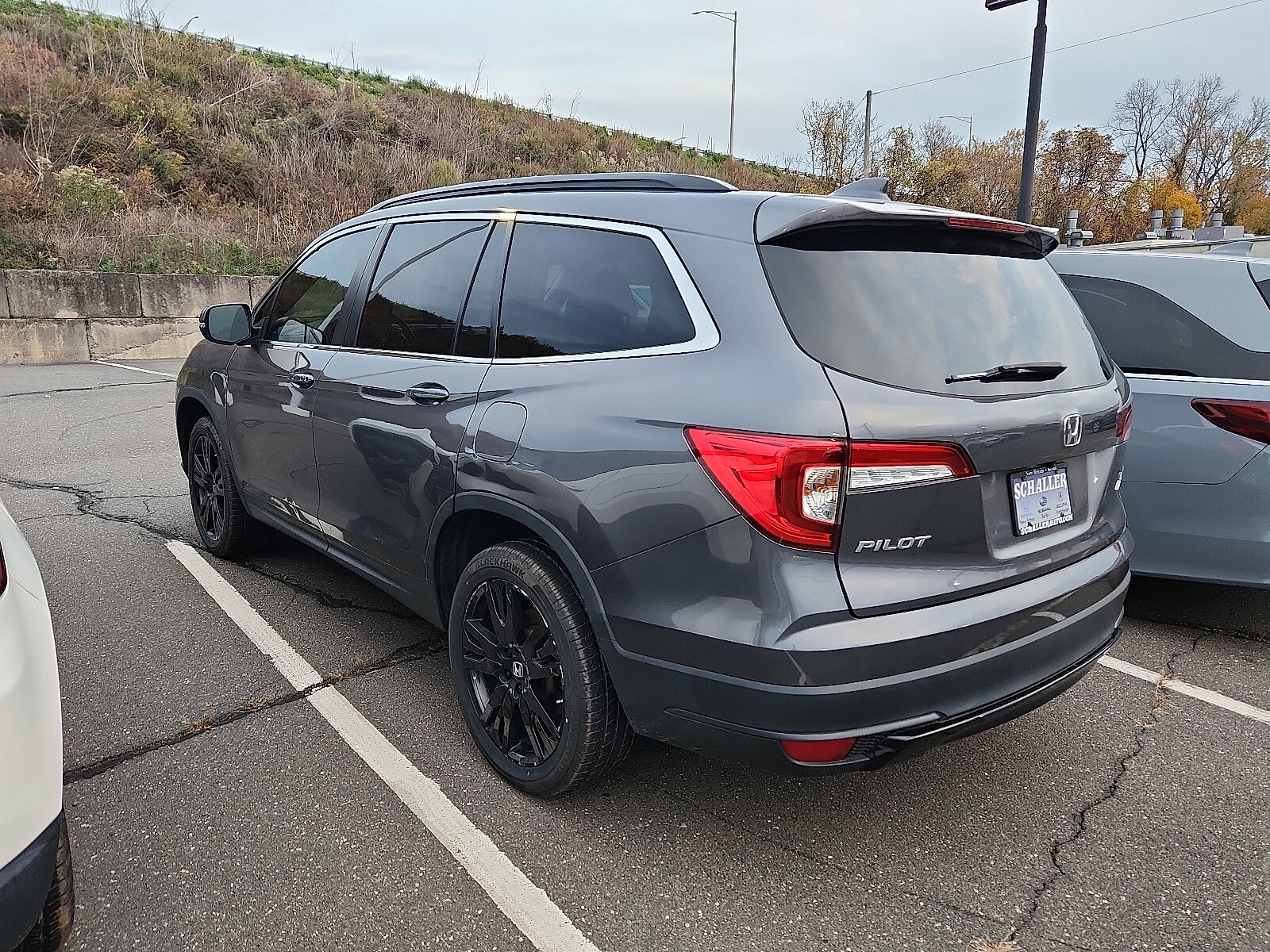 2022 Honda Pilot Special Edition photo 2