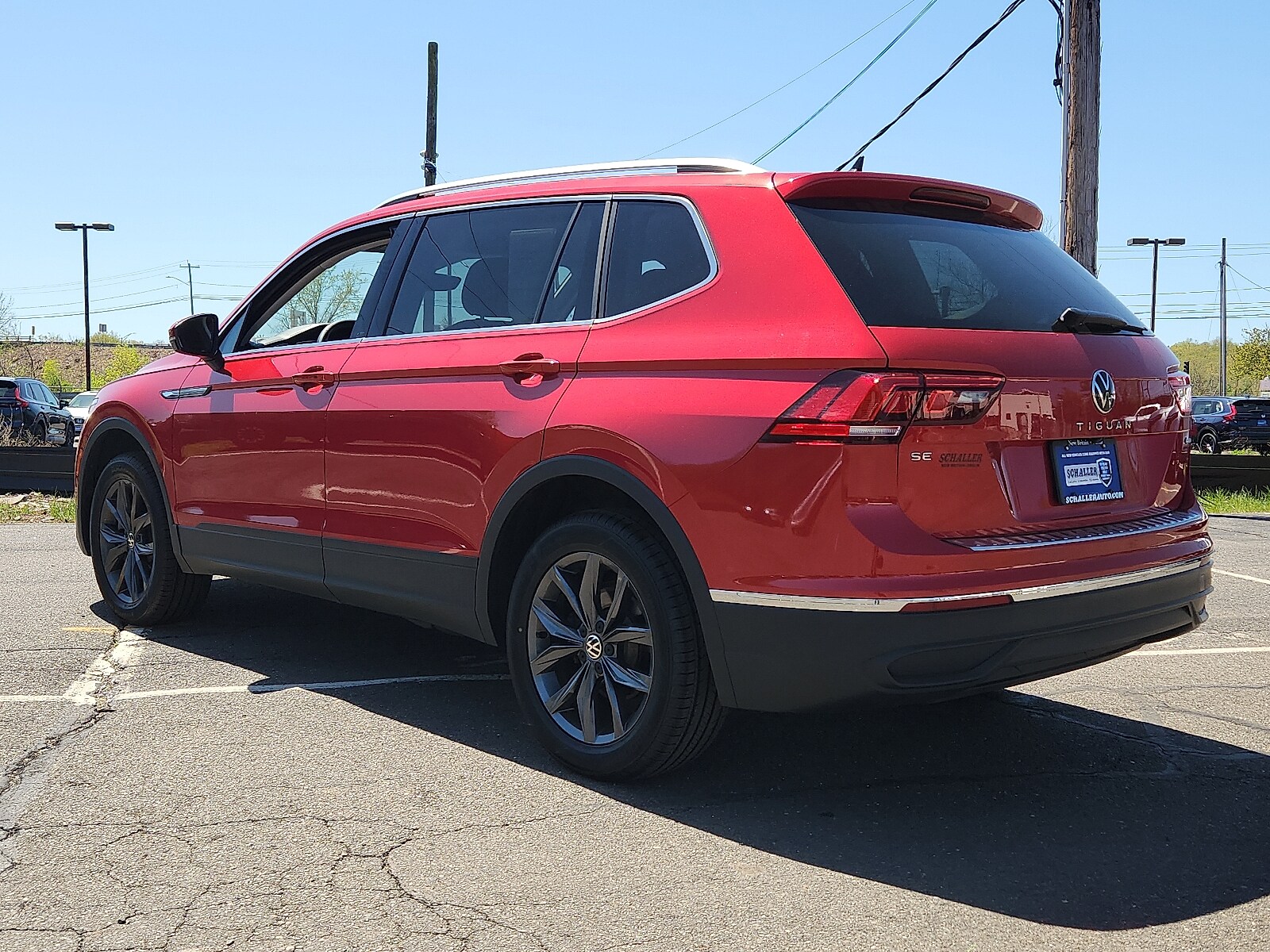 2022 Volkswagen Tiguan SE photo 4