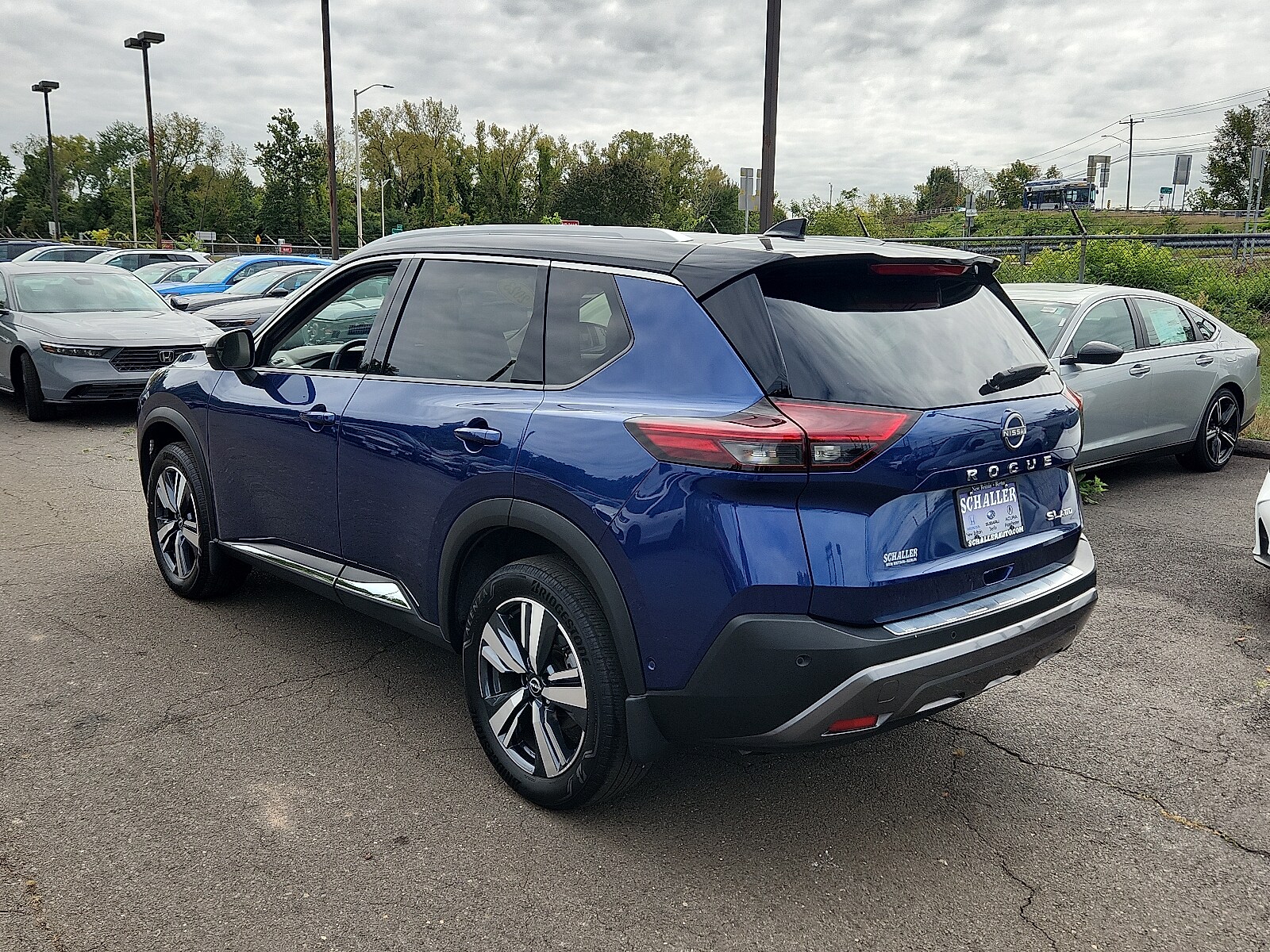 2023 Nissan Rogue SL AWD photo 4