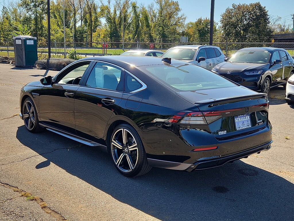 Used 2023 Honda Accord Hybrid Sport w/BSI Sedan