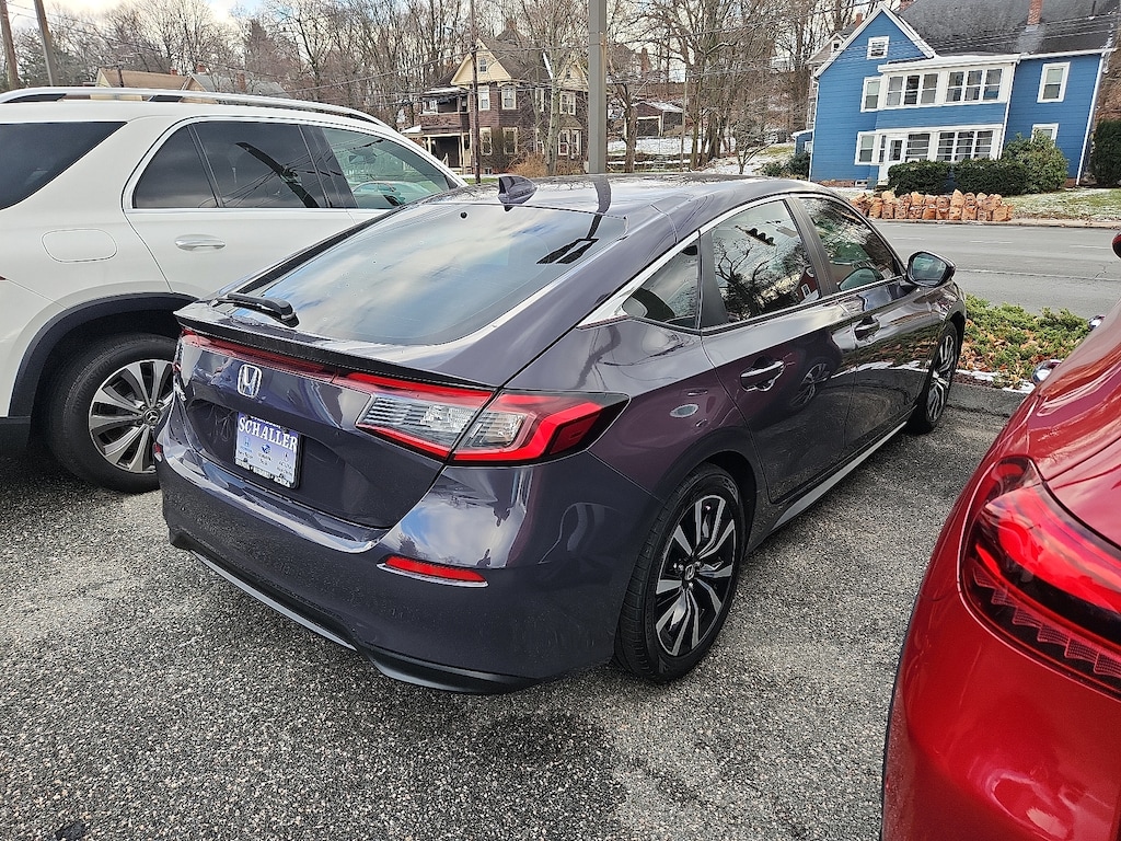Used 2022 Honda Civic EX-L Hatchback