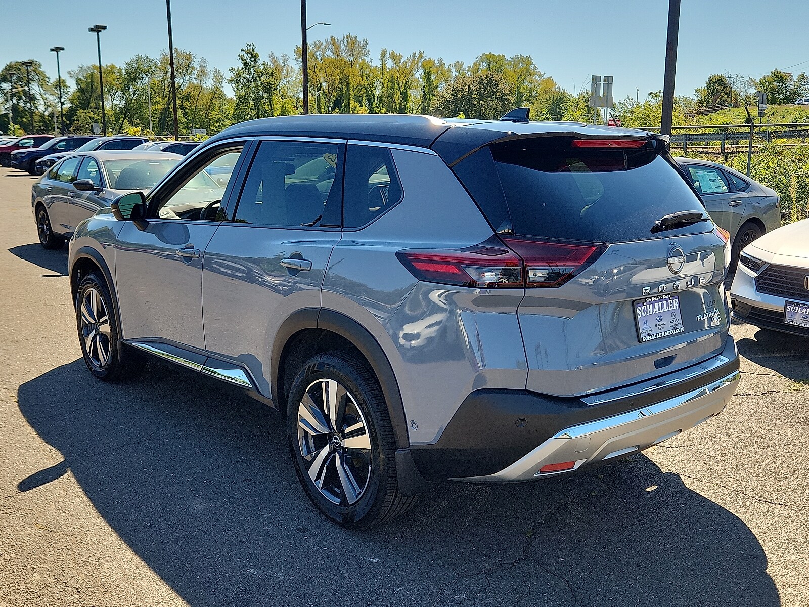 2023 Nissan Rogue Platinum AWD photo 4