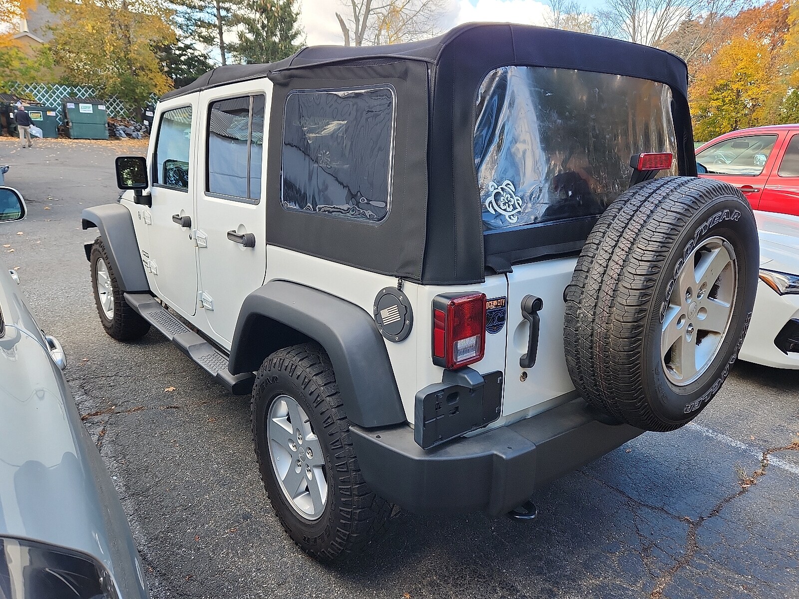 2017 Jeep Wrangler Unlimited Sport photo 3