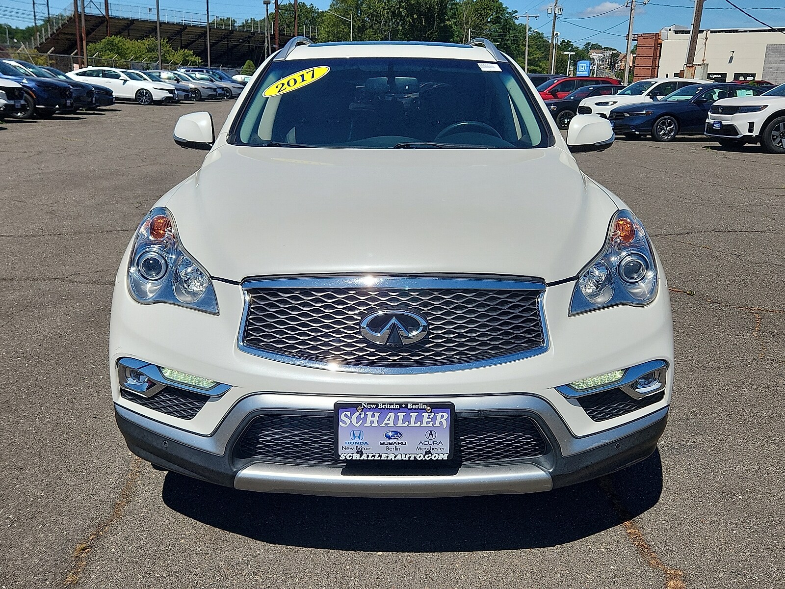 2017 Infiniti QX50 Base photo 2
