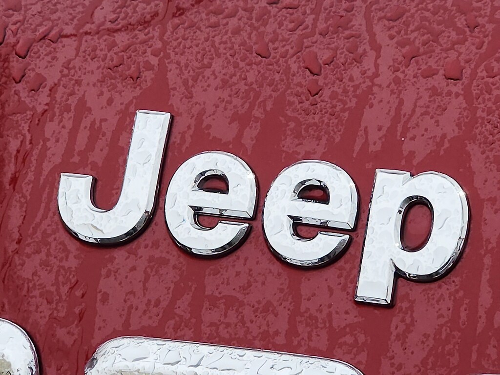 Used 2019 Jeep Cherokee Latitude 4x4 Sport Utility