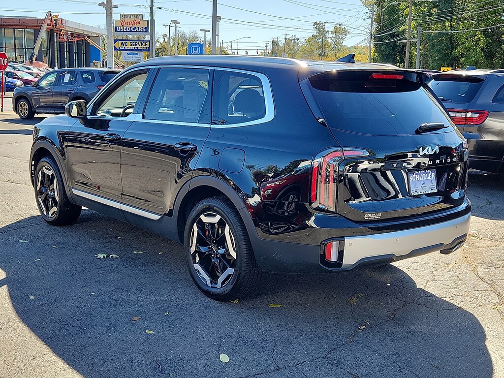 Used 2023 Kia Telluride EX Sport Utility