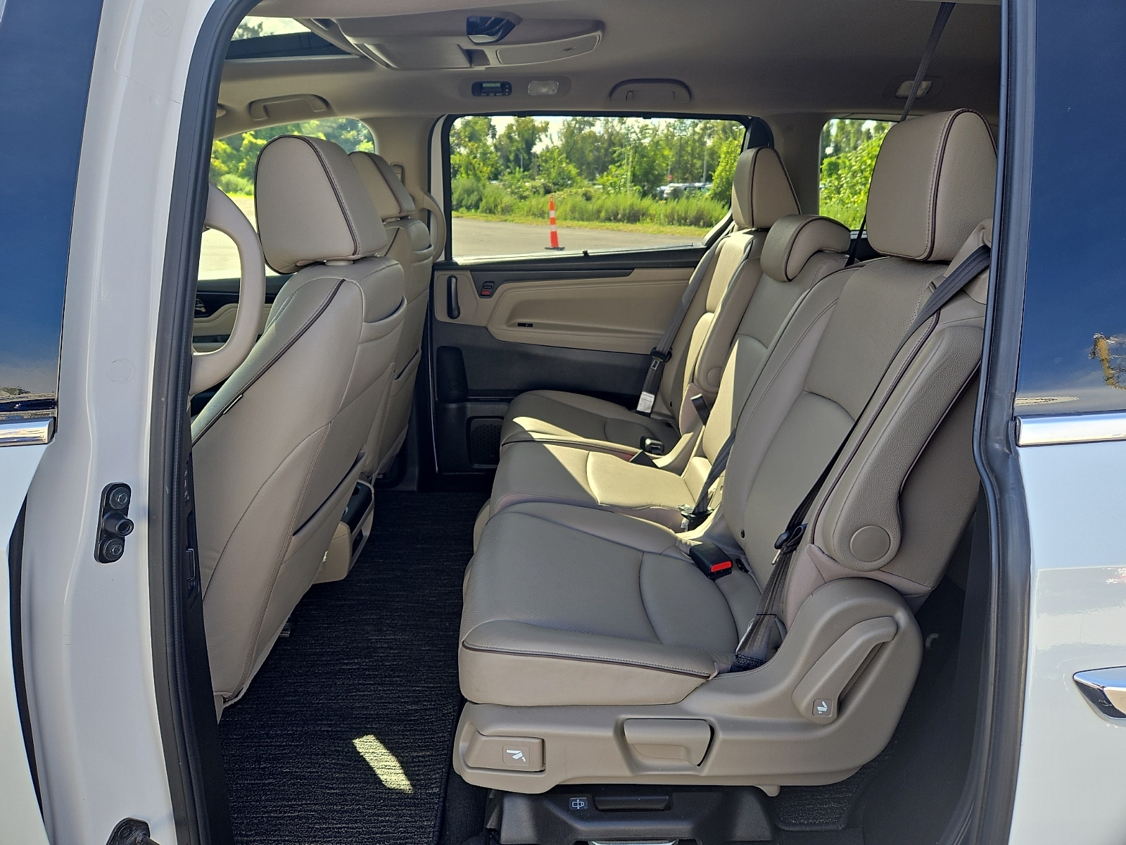 2023 Honda Odyssey Elite - Photo 10