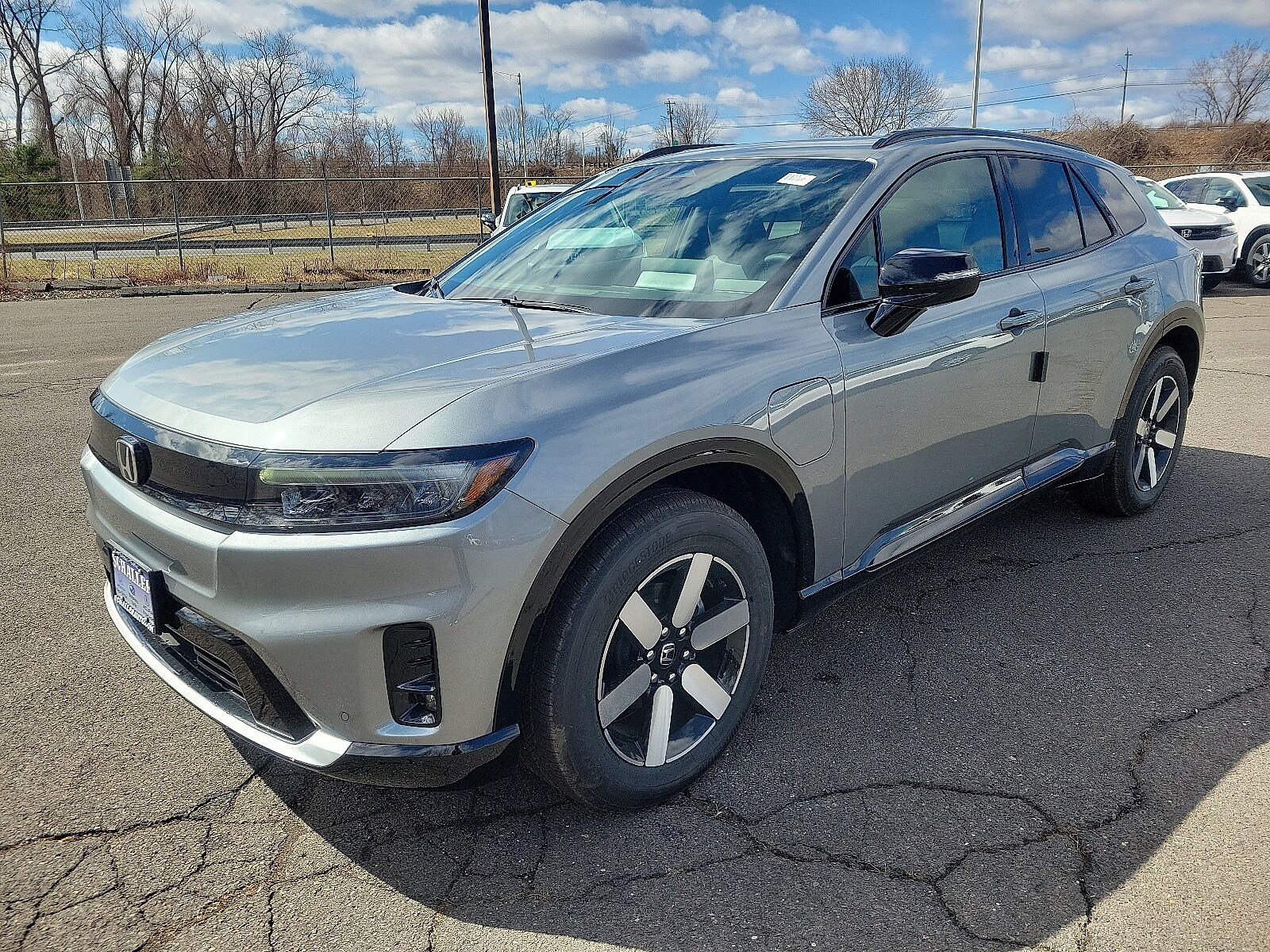 2025 Honda Prologue Touring photo 2