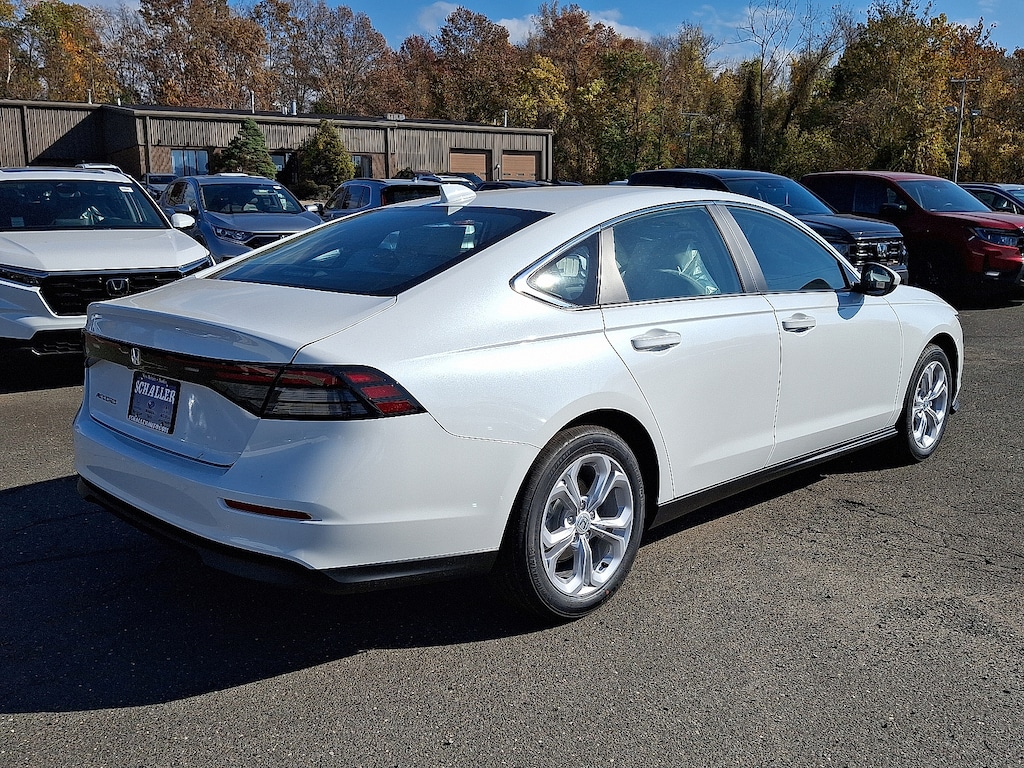 New 2025 Honda Accord LX Sedan