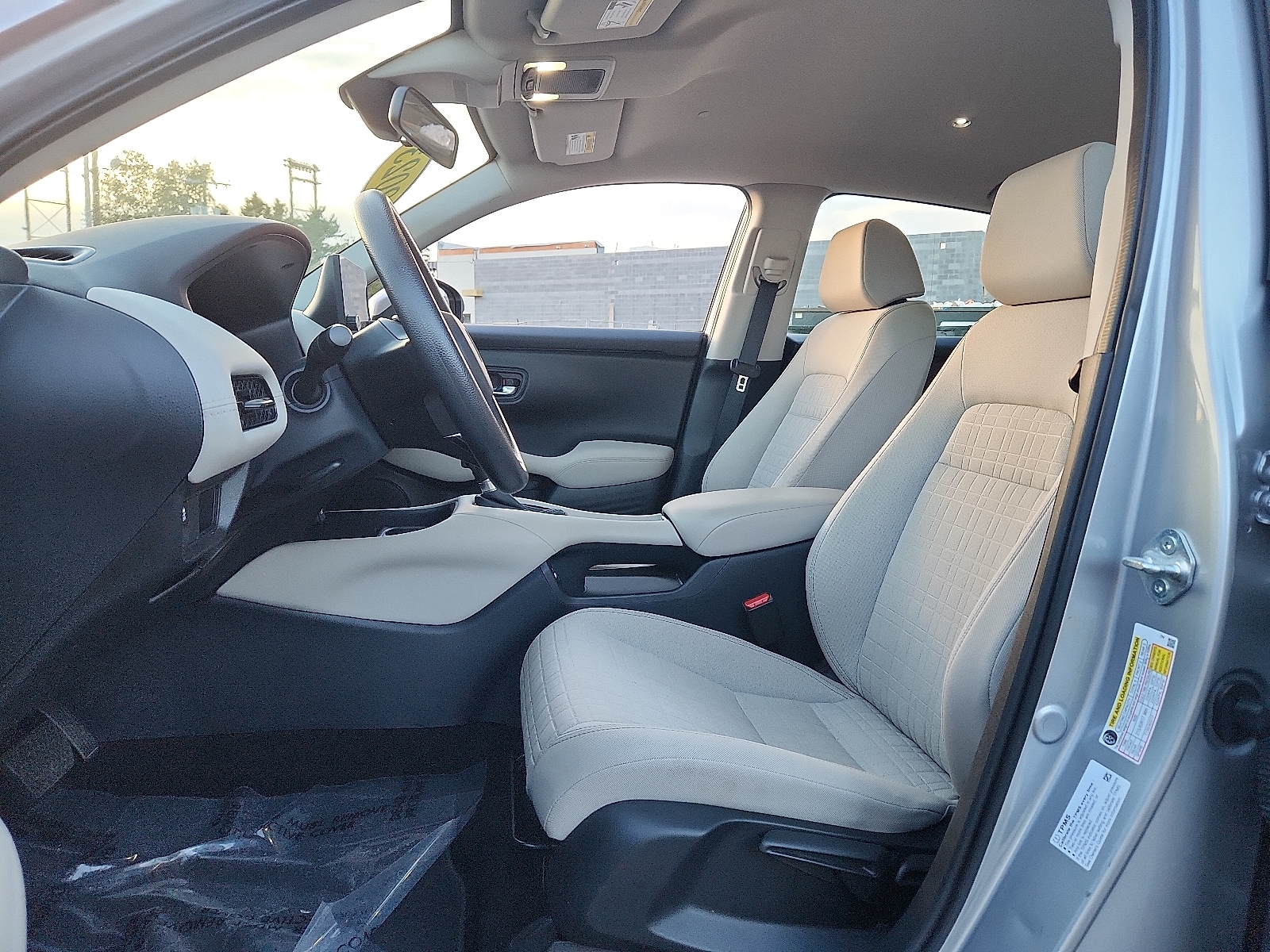 2023 Honda HR-V LX - Photo 13