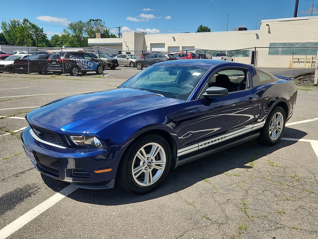 Used 2010 Ford Mustang V6 Coupe