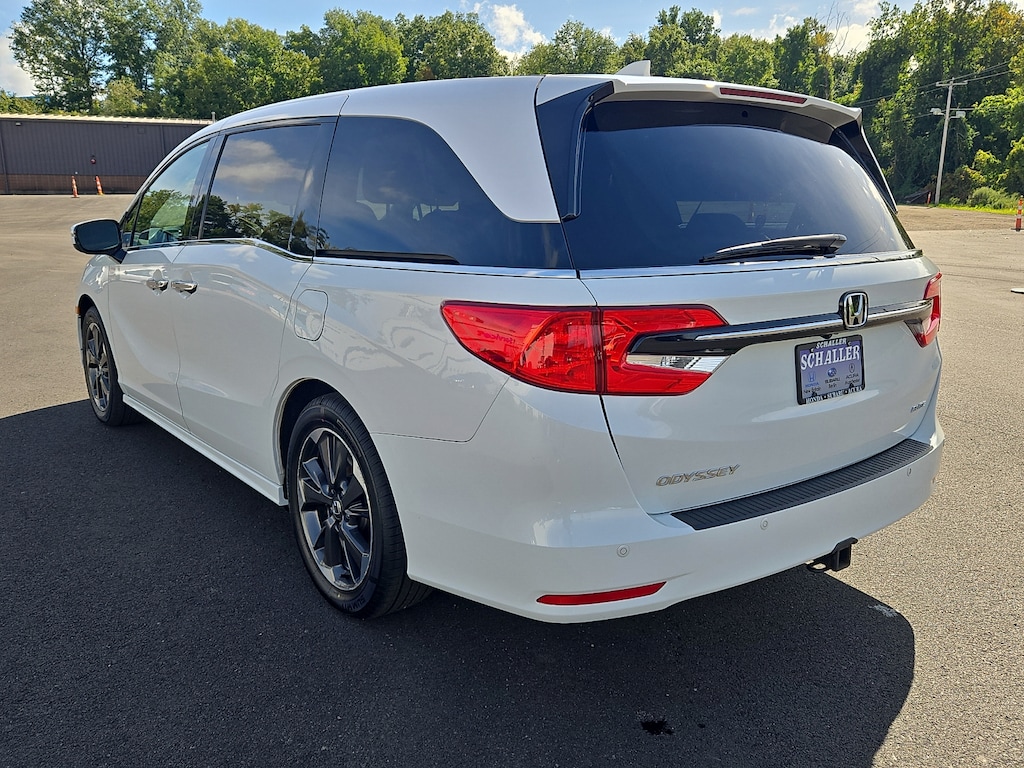 Certified 2023 Honda Odyssey Elite Passenger Van