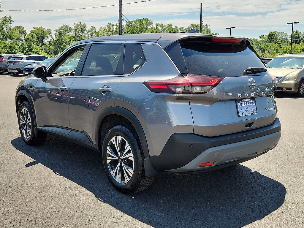 Used 2023 Nissan Rogue SV Intelligent AWD Sport Utility