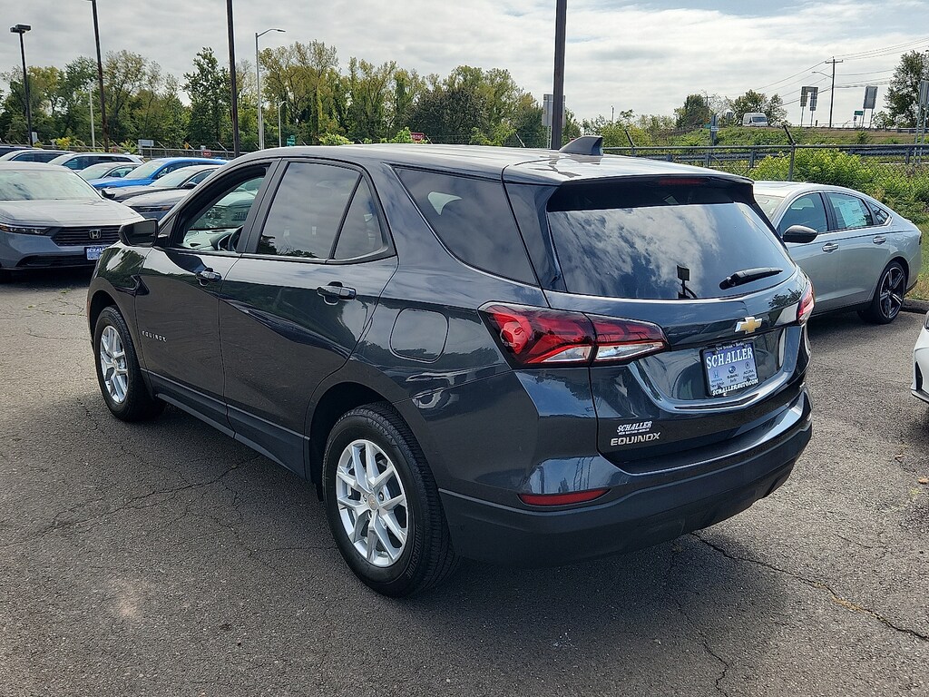Used 2022 Chevrolet Equinox AWD LS Sport Utility