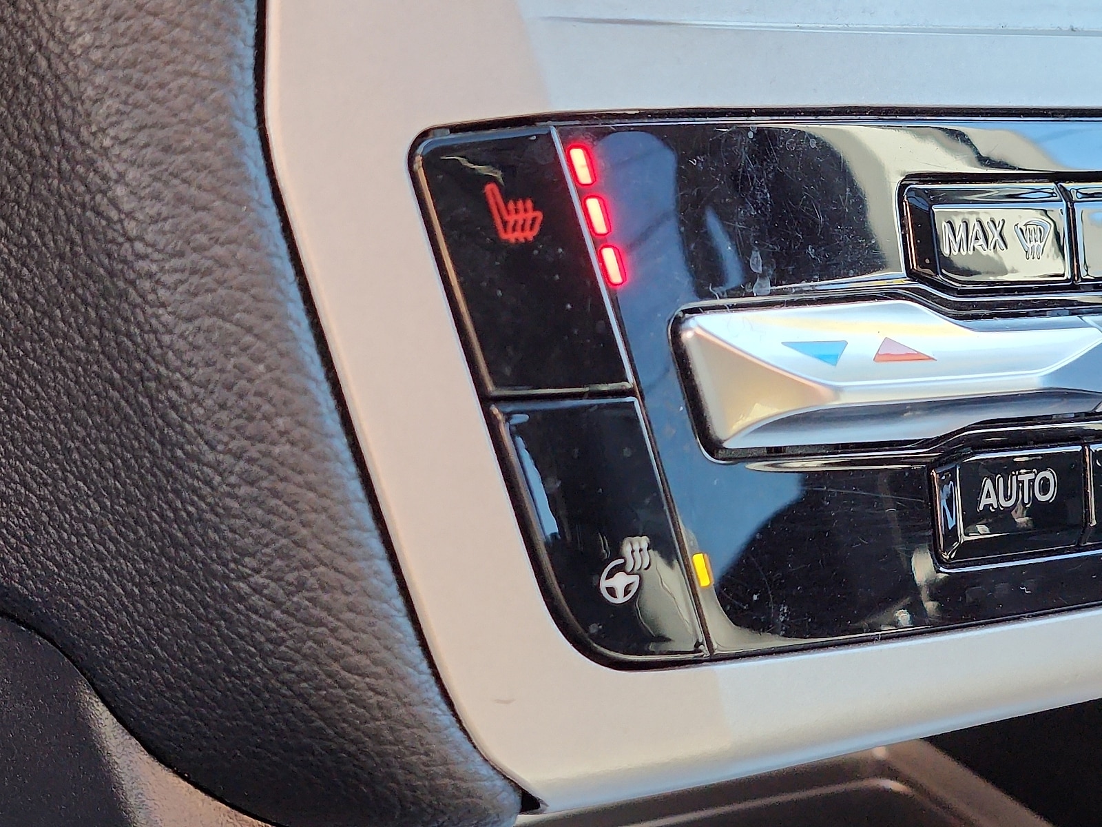 2022 Ford Explorer XLT - Photo 26