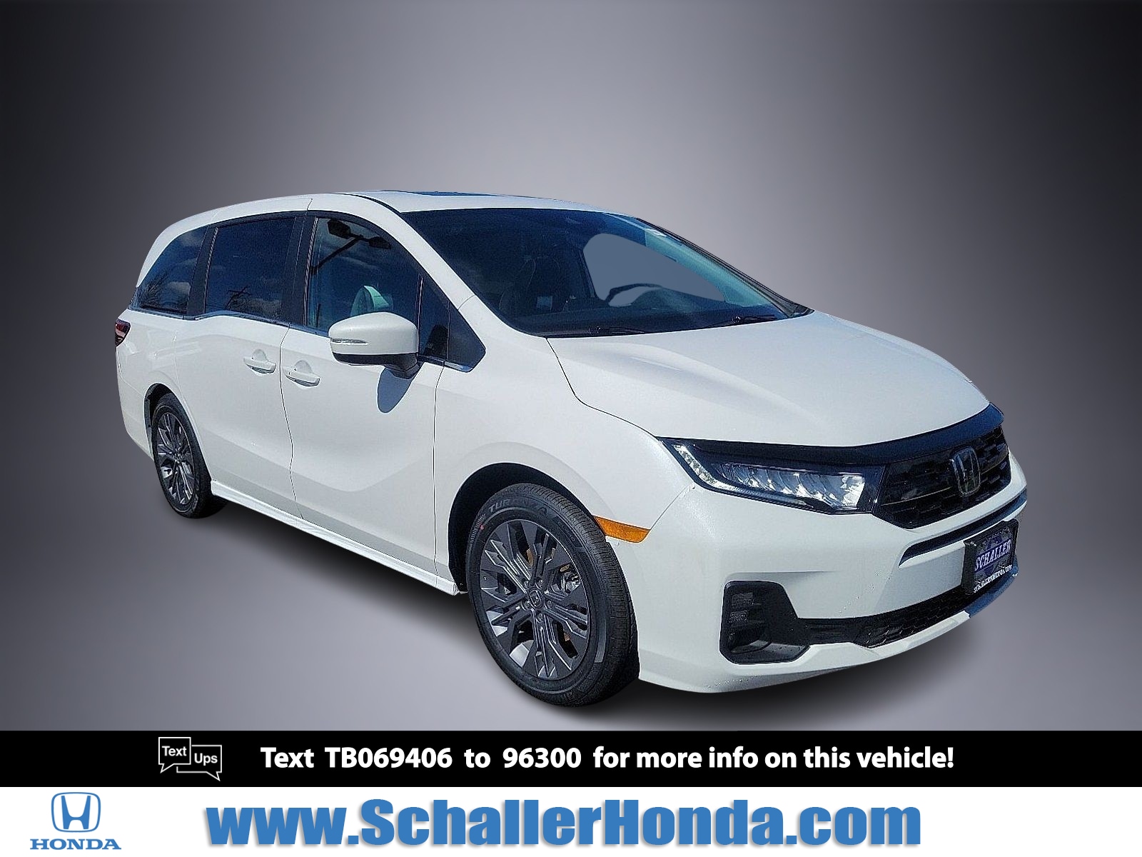 2026 Honda Odyssey Touring's photo