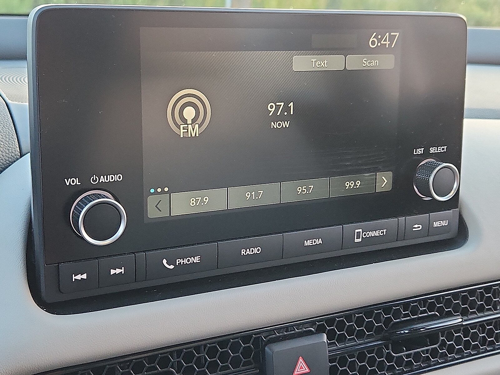 2023 Honda HR-V LX - Photo 16