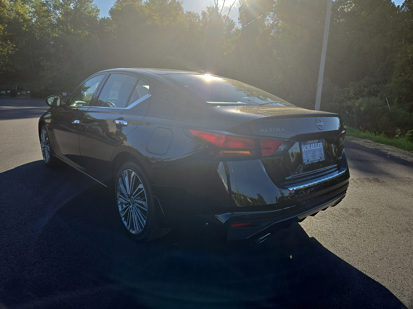 Used 2023 Nissan Altima SL Intelligent AWD Sedan
