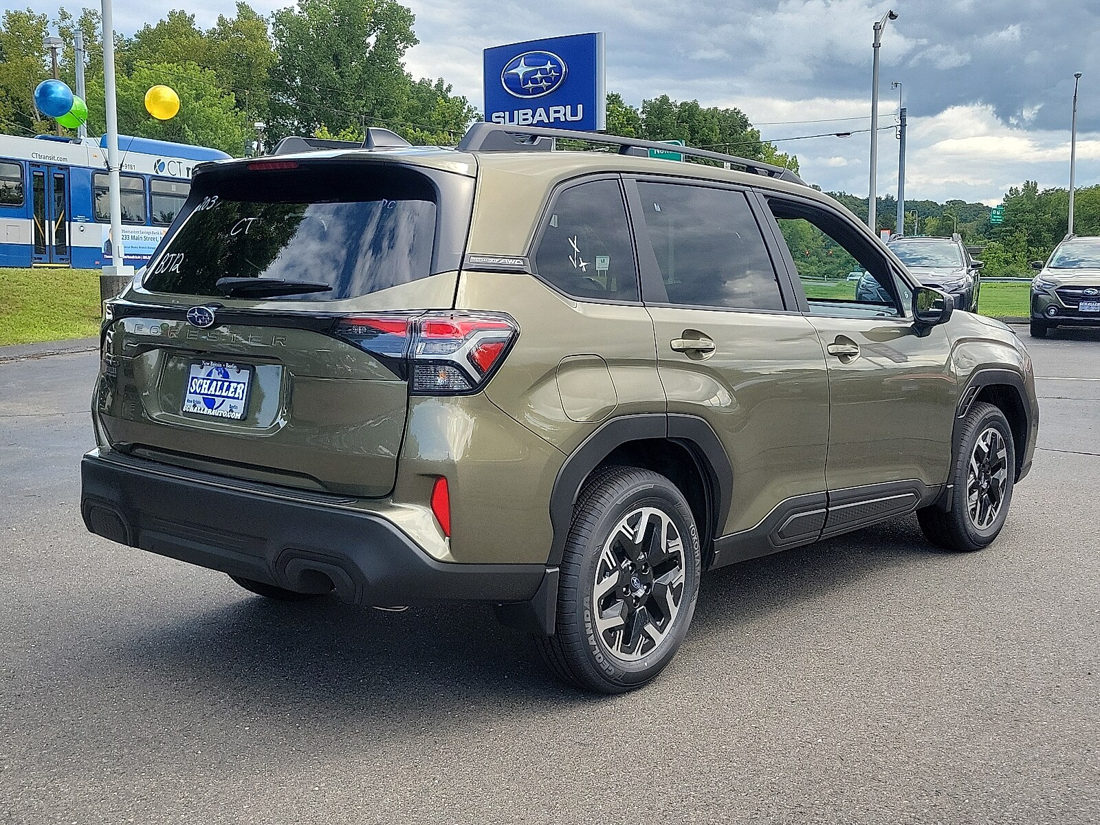 2025 Subaru Forester Premium photo 2