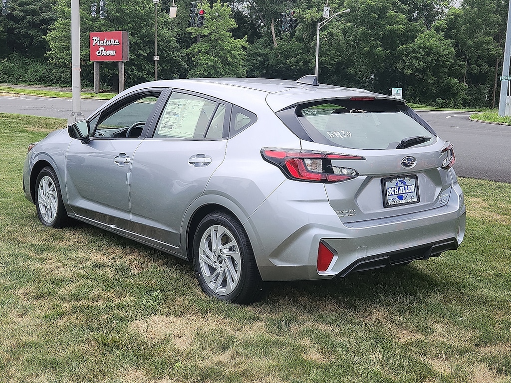 New 2025 Subaru Impreza Base 5-Door