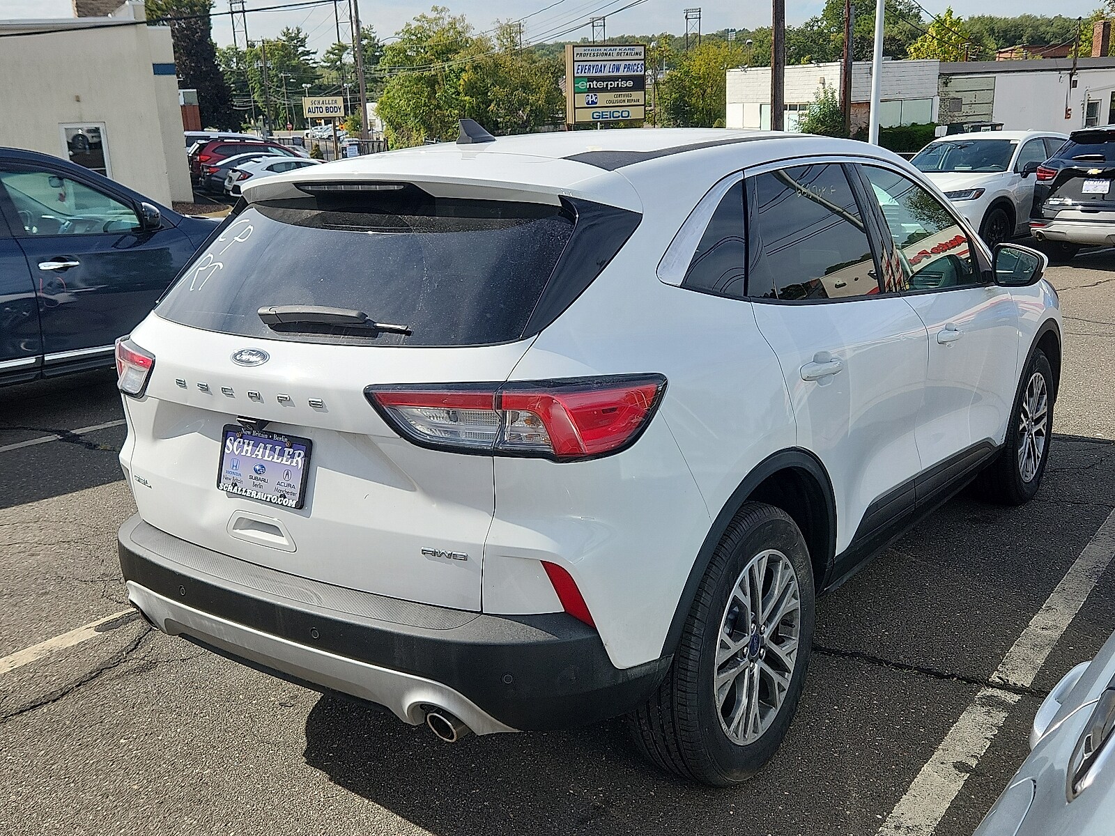 2022 Ford Escape SEL photo 3