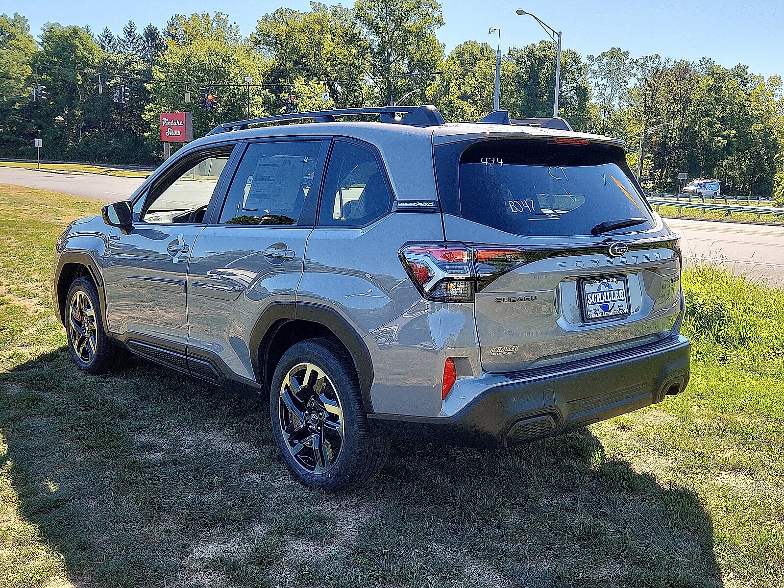 2025 Subaru Forester Premium photo 3