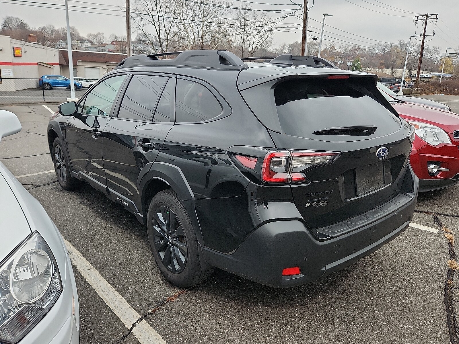 2024 Subaru Outback Onyx Edition photo 3