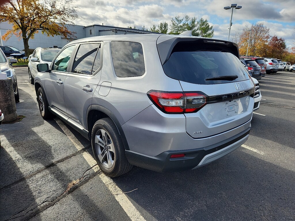Used 2023 Honda Pilot EX-L 7 Passenger Sport Utility