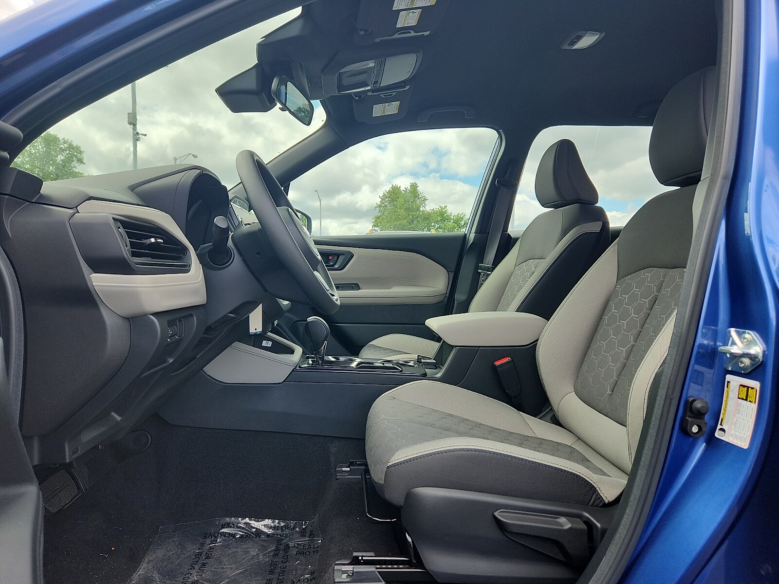 2026 Subaru Forester Base - Photo 9
