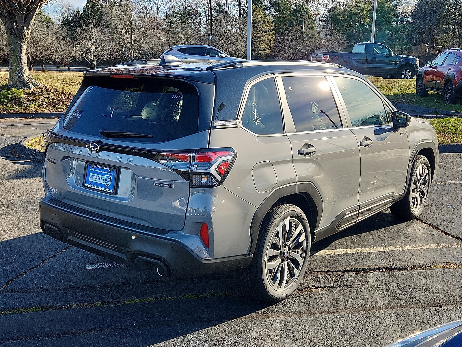 2025 Subaru Forester Touring photo 4
