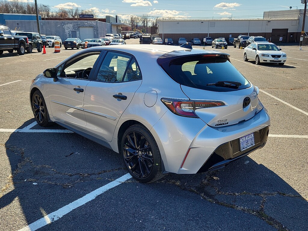 Used 2022 Toyota Corolla Hatchback SE Nightshade Hatchback