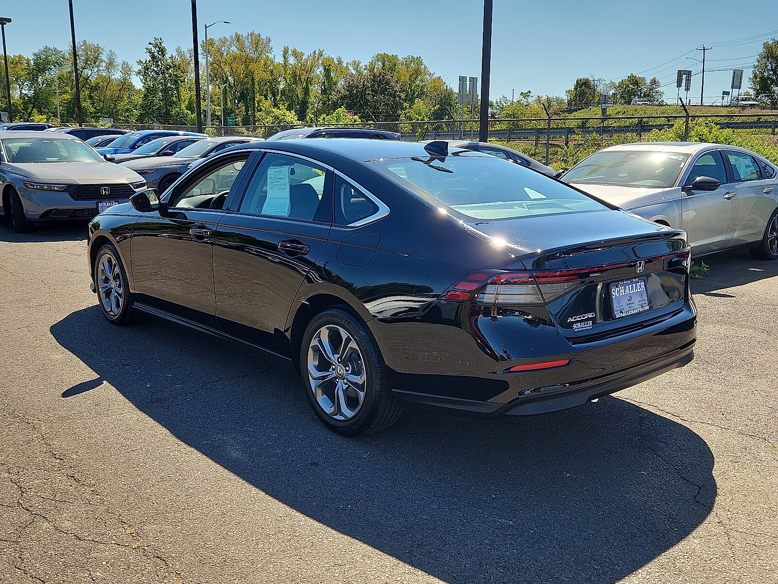 2024 Honda Accord EX 1.5T photo 4