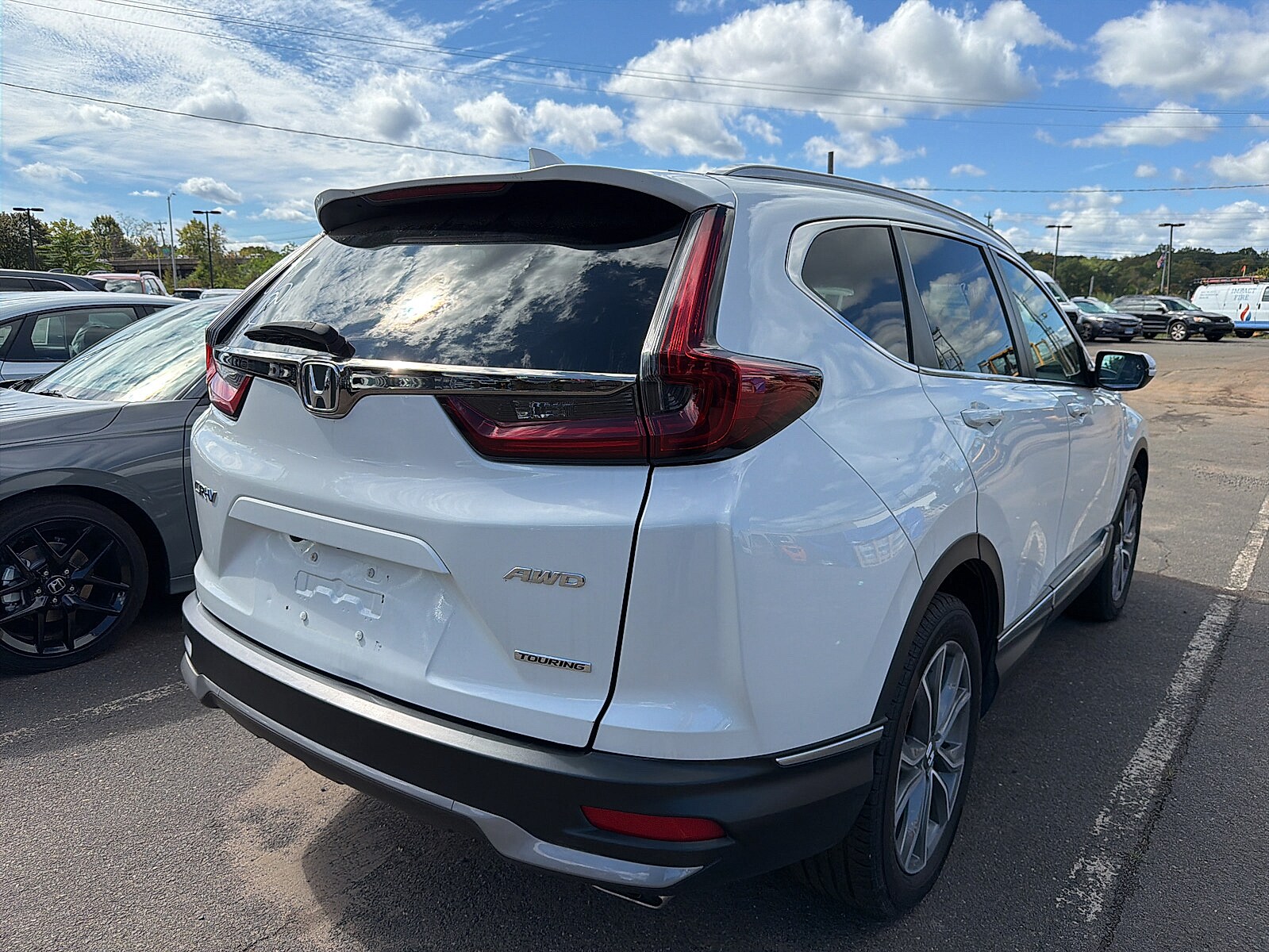 2022 Honda CR-V Touring photo 4