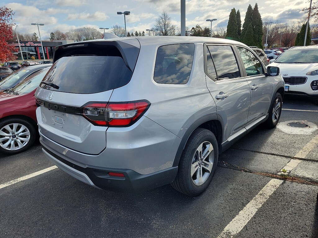 Used 2023 Honda Pilot EX-L 7 Passenger Sport Utility