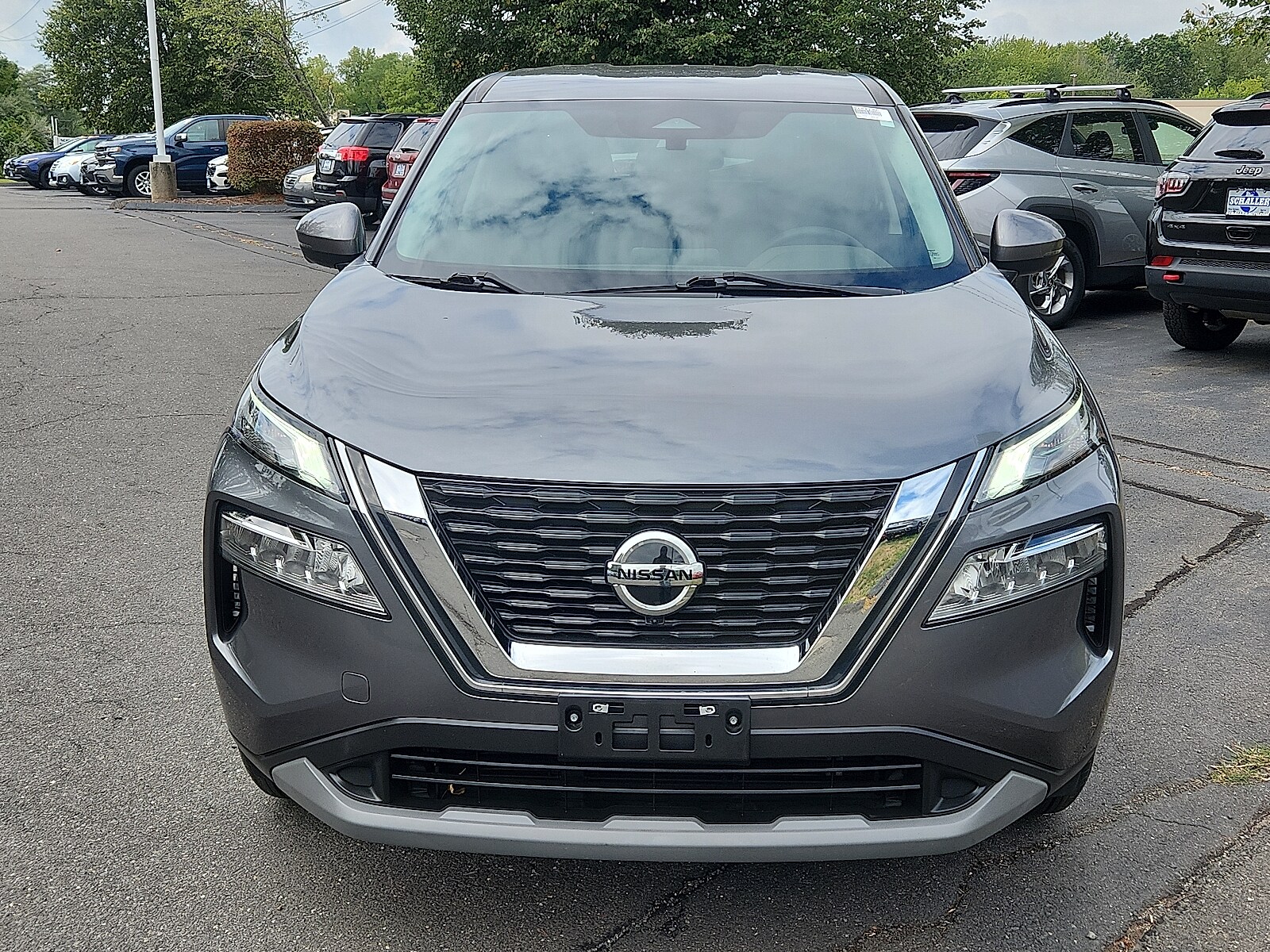 2021 Nissan Rogue SV AWD photo 2