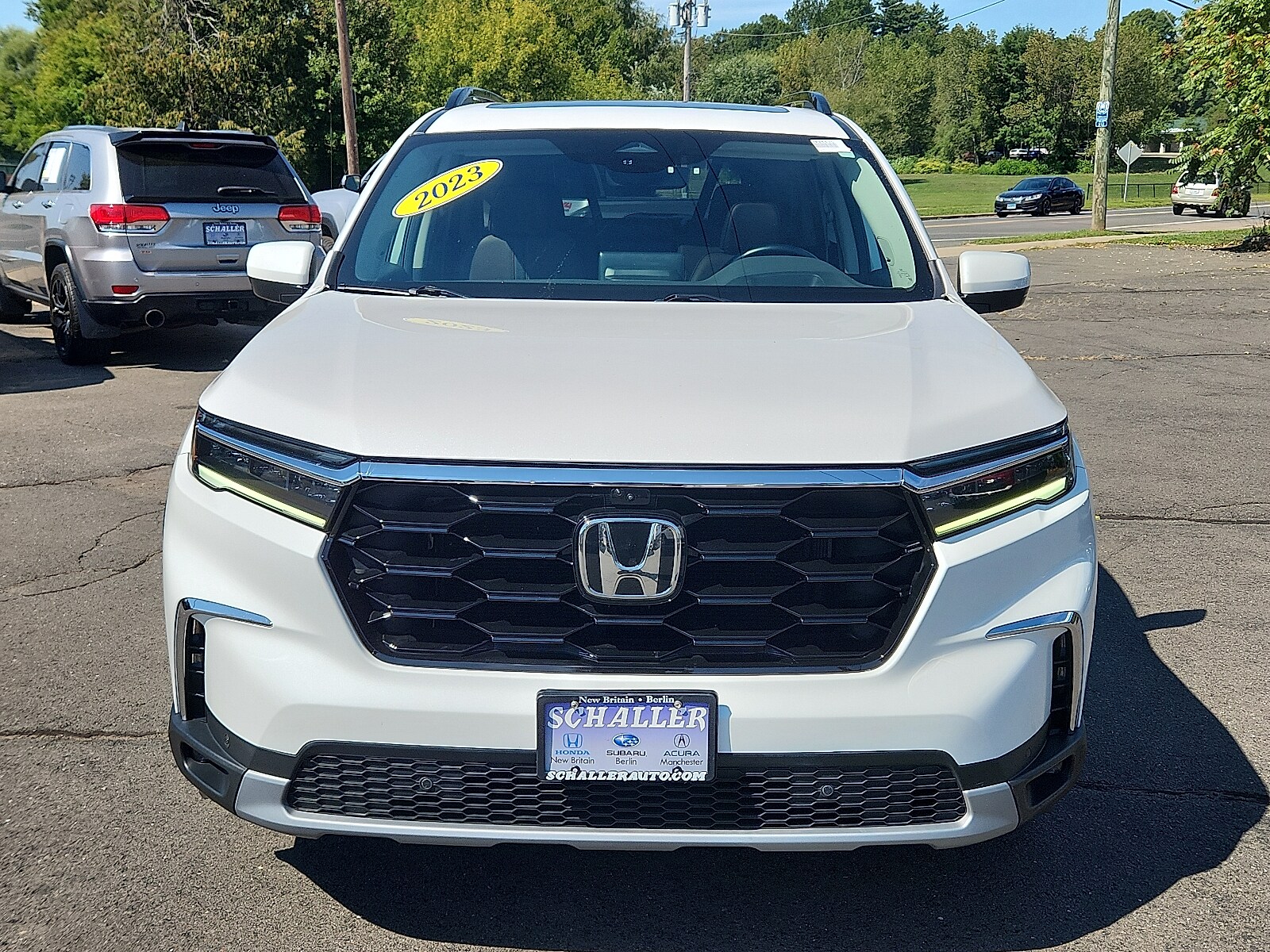 2023 Honda Pilot Elite photo 2