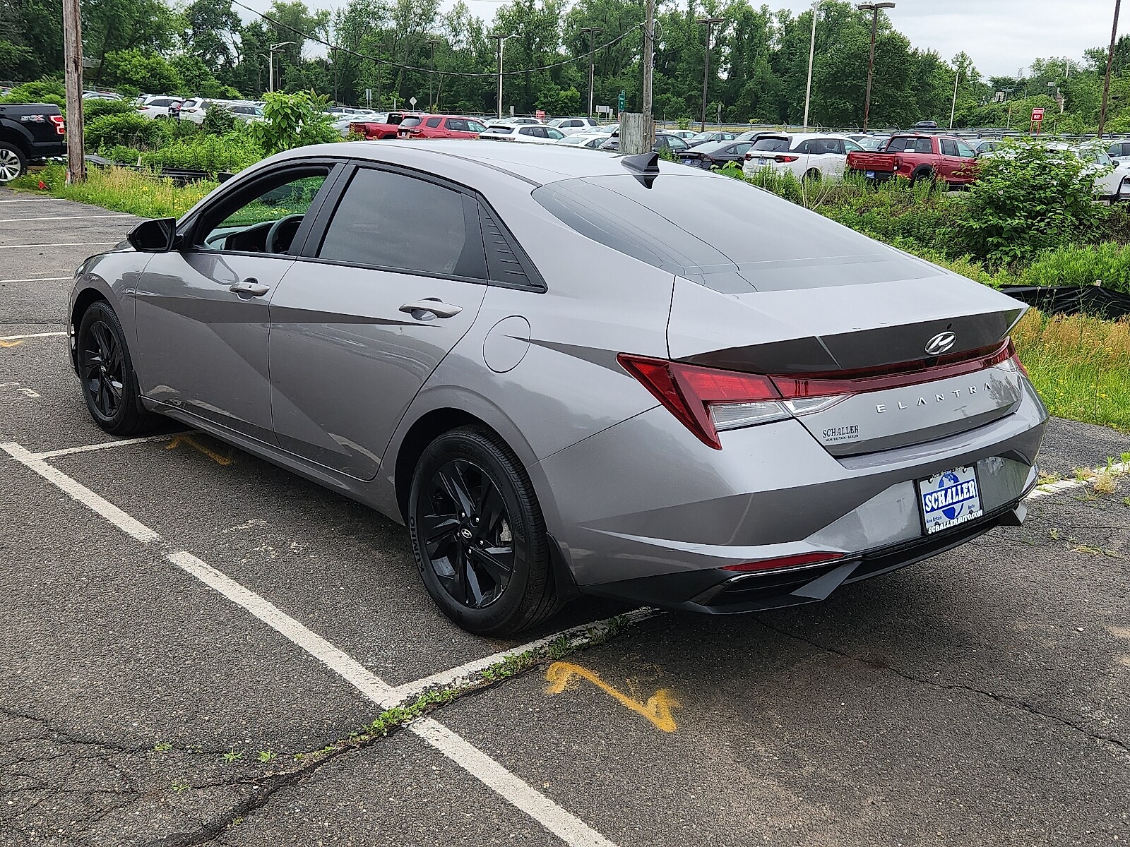 2023 Hyundai Elantra SEL photo 4
