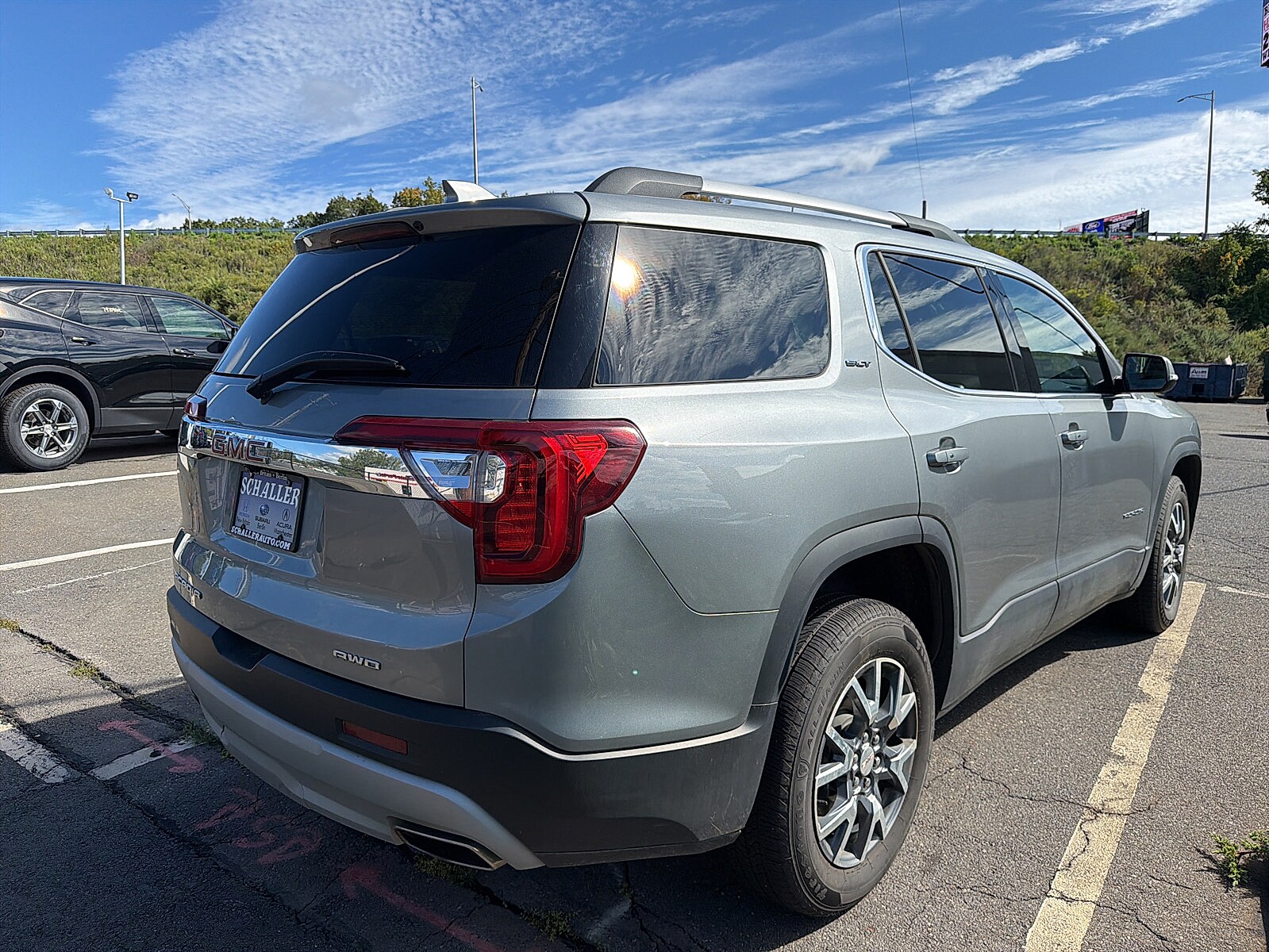 2023 Gmc Acadia SLT photo 4