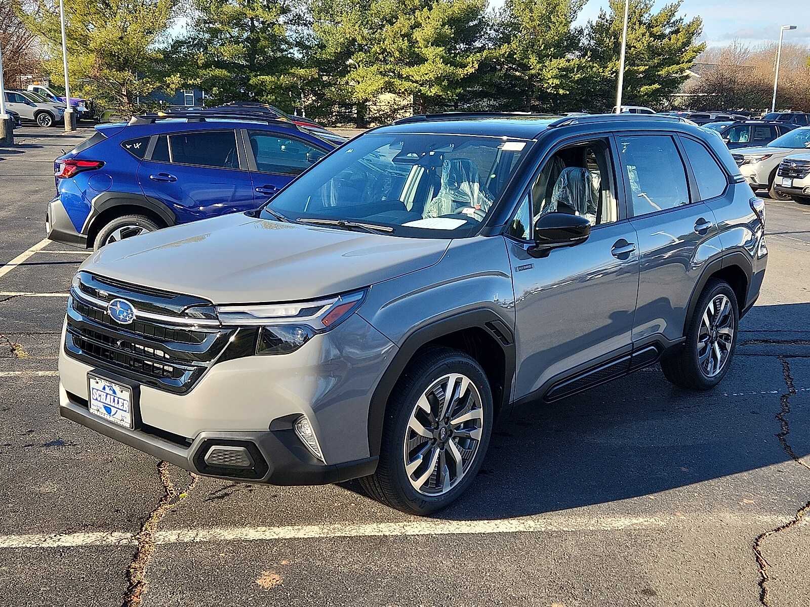 2025 Subaru Forester Touring photo 2
