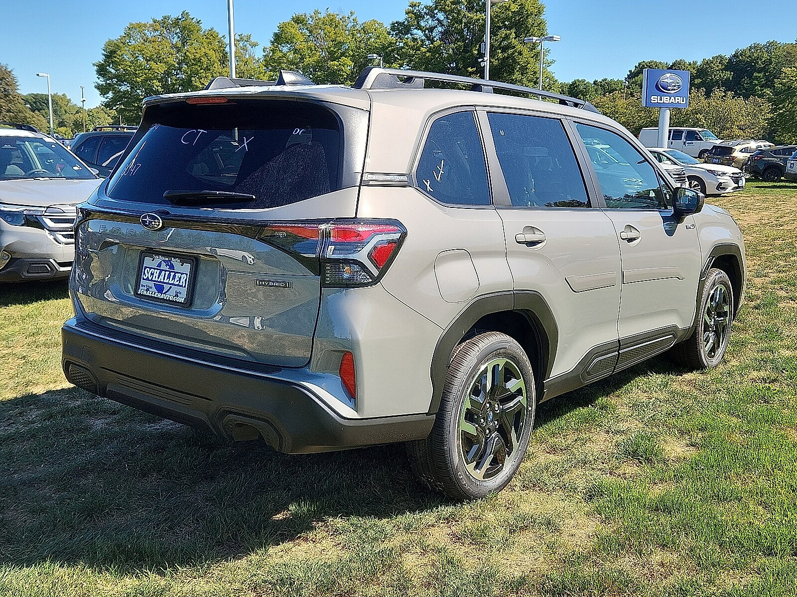 2025 Subaru Forester Premium photo 4