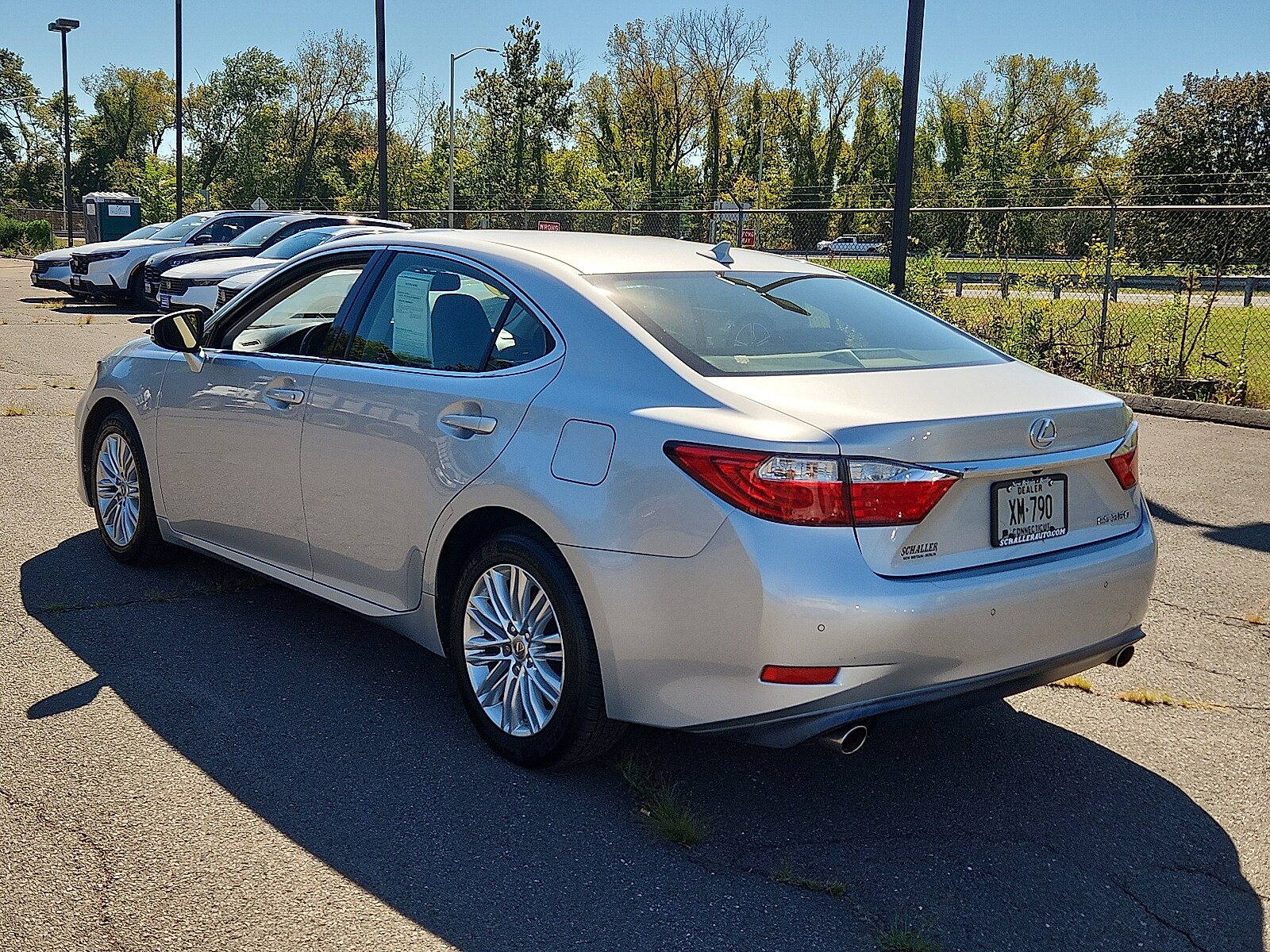 2014 Lexus ES 350 photo 4