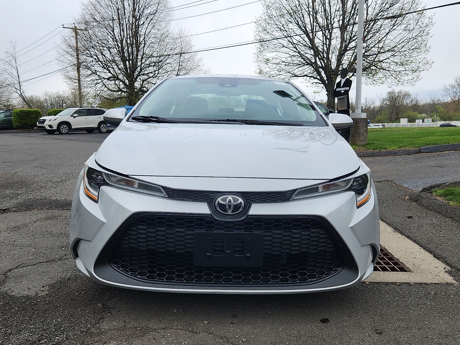 Used 2020 Toyota Corolla LE with VIN 5YFEPRAE0LP126661 for sale in Berlin, CT