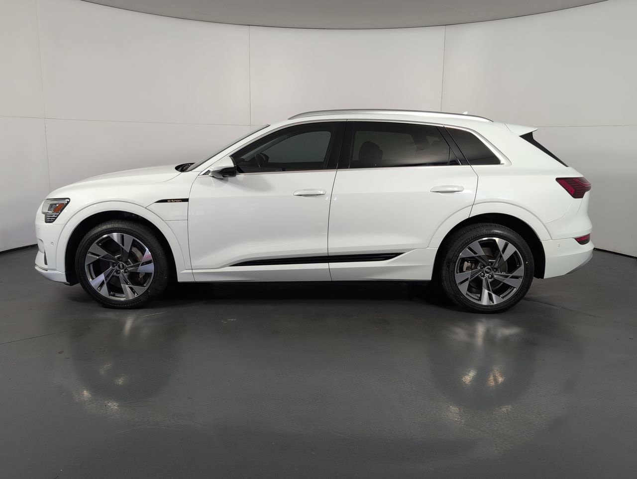 Certified 2021 Audi e-tron Premium Plus with VIN WA1LAAGE2MB011586 for sale in Hoffman Estates, IL