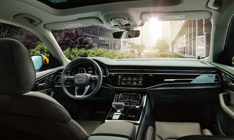 2023 Audi Q8 interior front
