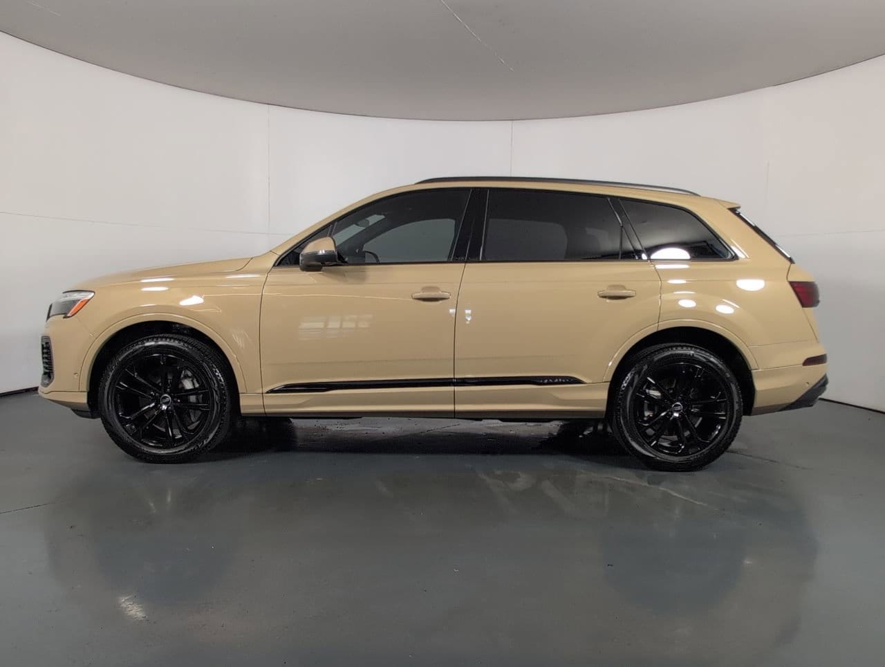 Certified 2025 Audi Q7 Premium Plus with VIN WA1LCBF71SD021532 for sale in Hoffman Estates, IL