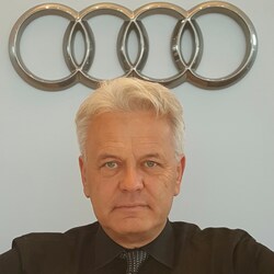 Audi Hoffman Estate Staff In Hoffman Estates Il