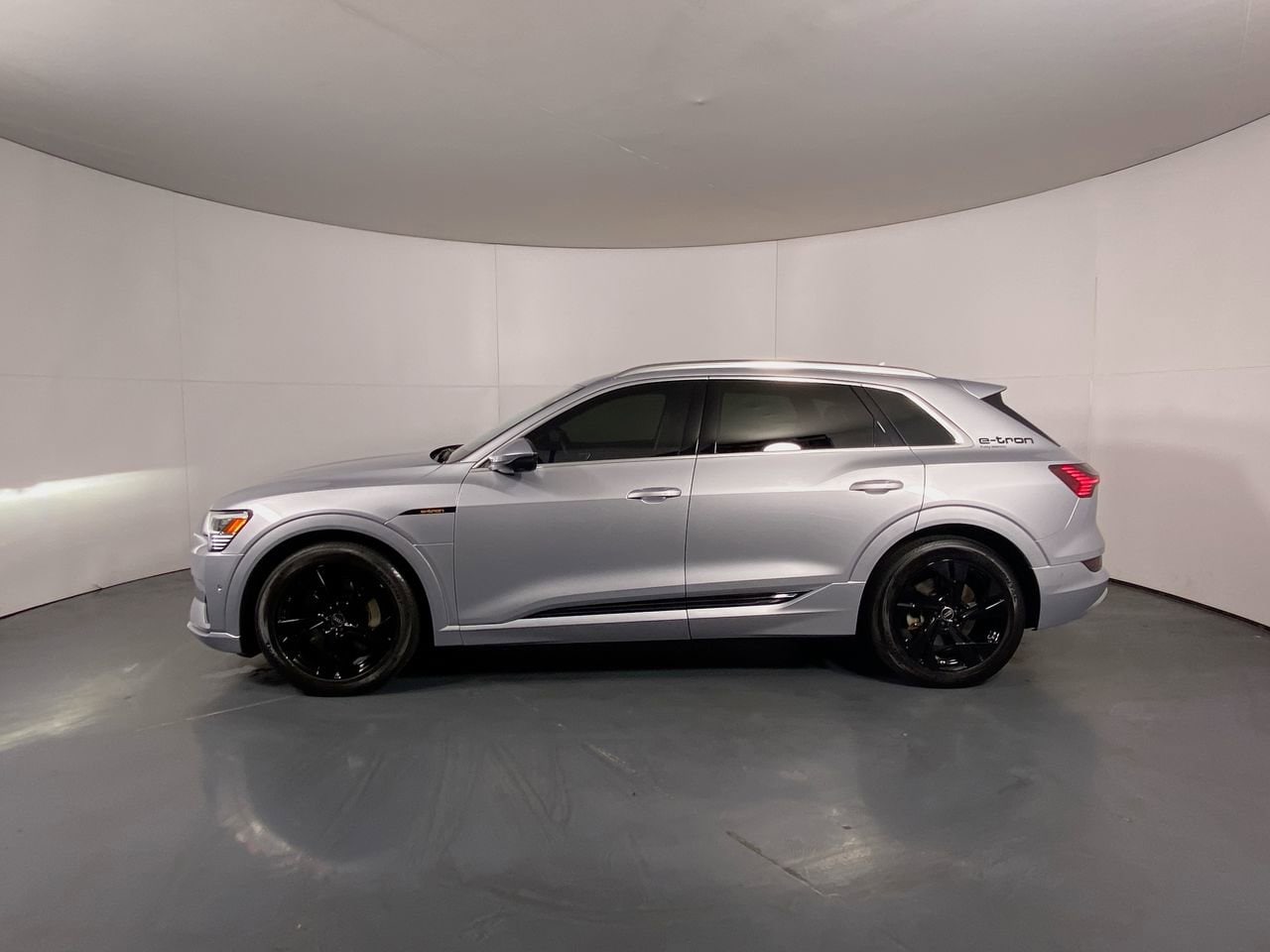 Used 2022 Audi e-tron Premium Plus with VIN WA1LAAGE9NB041248 for sale in Hoffman Estates, IL